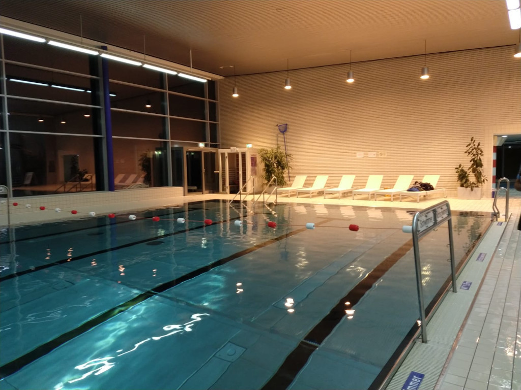 schwimmbad
